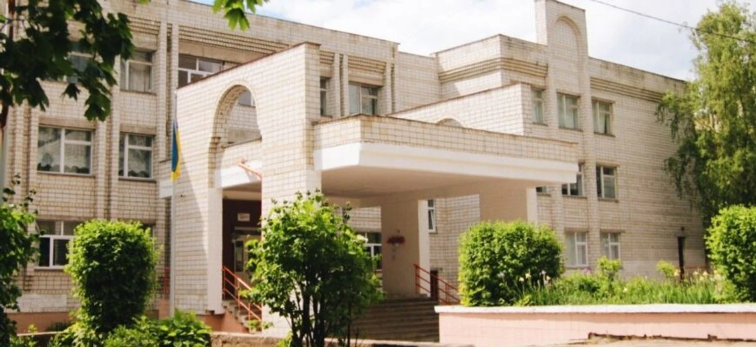 У Львові на шкільному подвір’ї сталася стрілянина між батьками однокласників