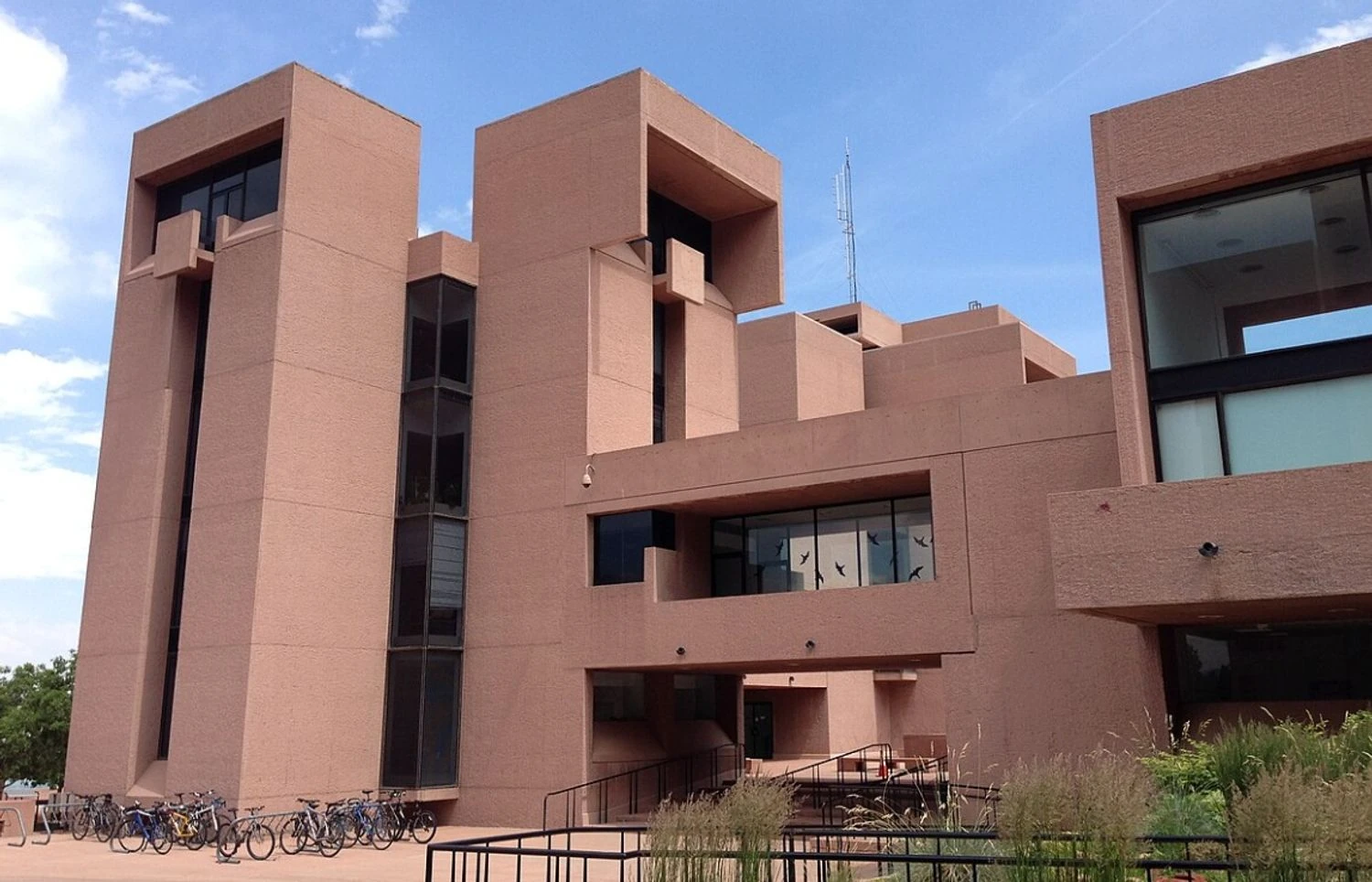 Адміністрація Трампа ліквідує провідний кліматологічний центр NCAR, який попереджає про суворі погодні явища