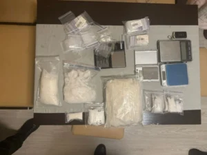 Метамфетамін на 9,5 млн грн: на кордоні зі Словаччиною викрили двох наркоділків