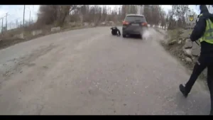 Водію Mitsubishi готують підозру за опір і наїзд на поліцейського у Києві