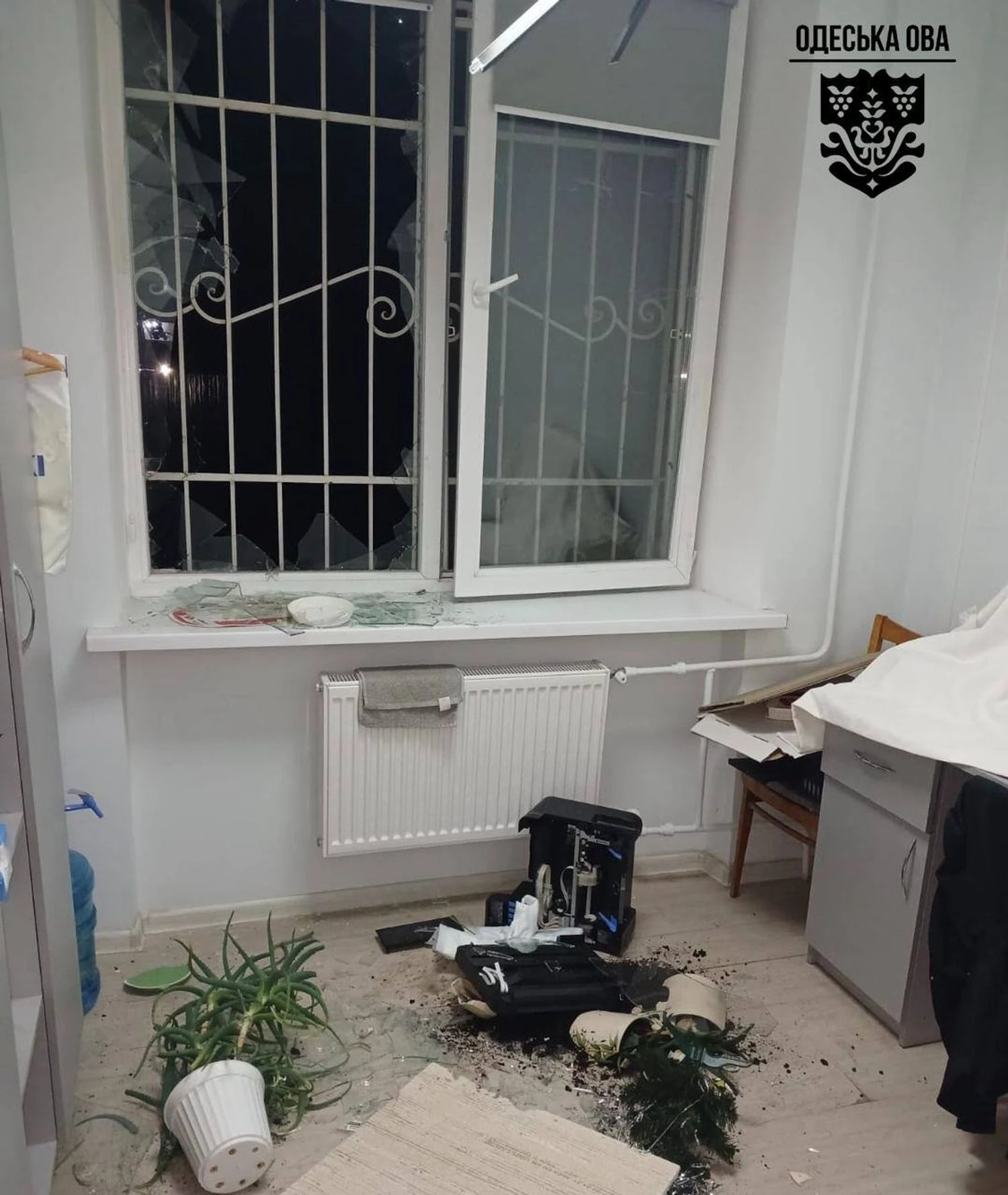 На Одещині внаслідок ворожого нічного обстрілу пошкоджено поліклініку