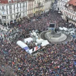 Політичний скандал із шантажем: тисячі людей у Празі вийшли на мітинг на підтримку президента Чехії