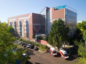 Клініка з десятками