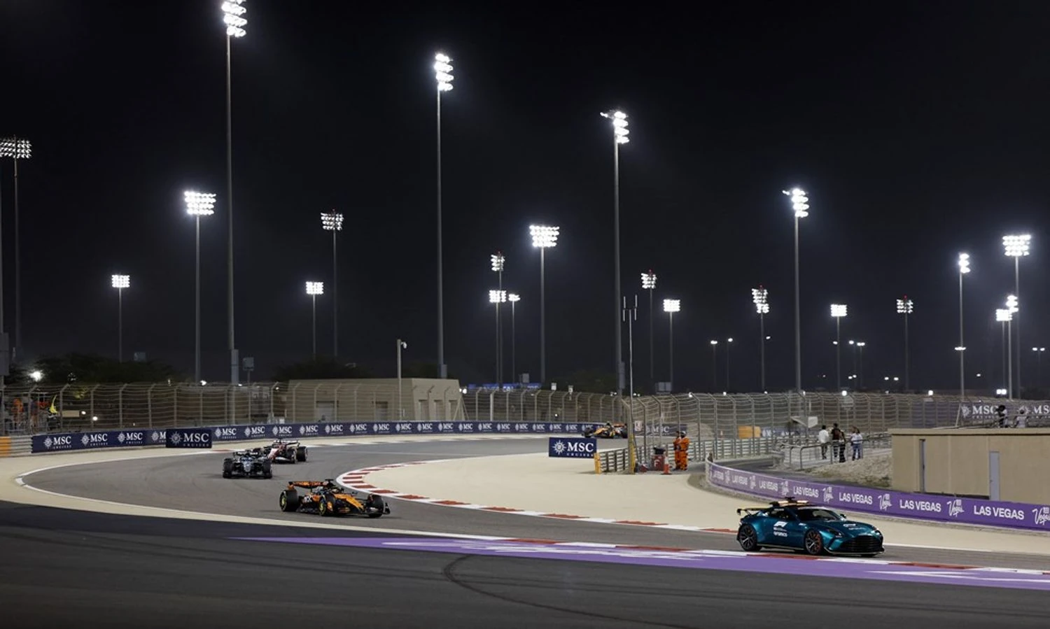 Гран-прі Формули-1 у Бахрейні та Саудівській Аравії не відбудуться - ЗМІ