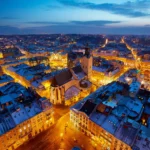 Російський безпілотник атакував Львів, є влучання