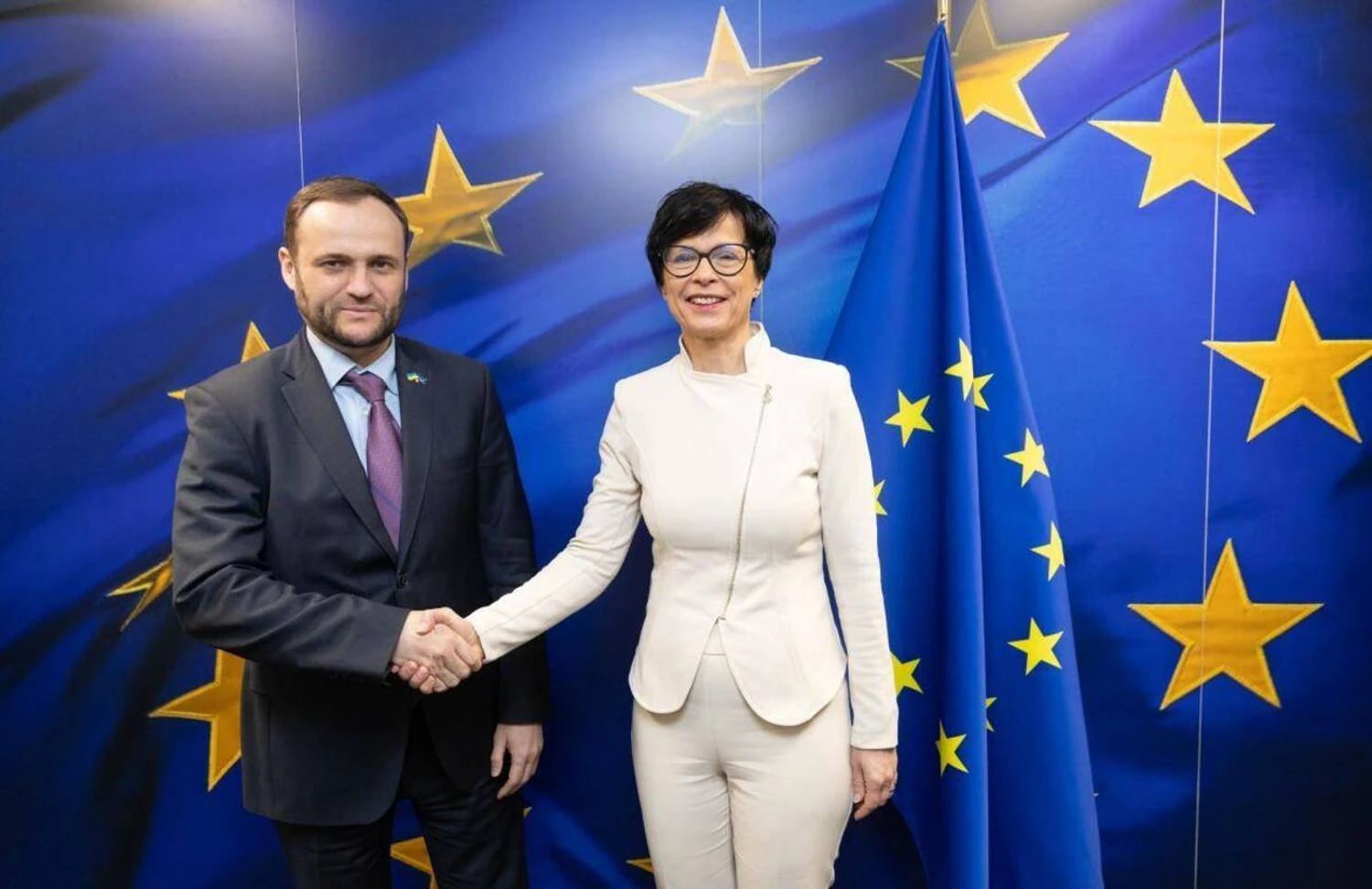 Вступ до України ЄС та захист енергетики - деталі зустрічі Олексія Кулеби з Мартою Кос