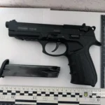 Двоє чоловіків у балаклавах напали на ветерана через чверть мільйона, їх затримали - поліція