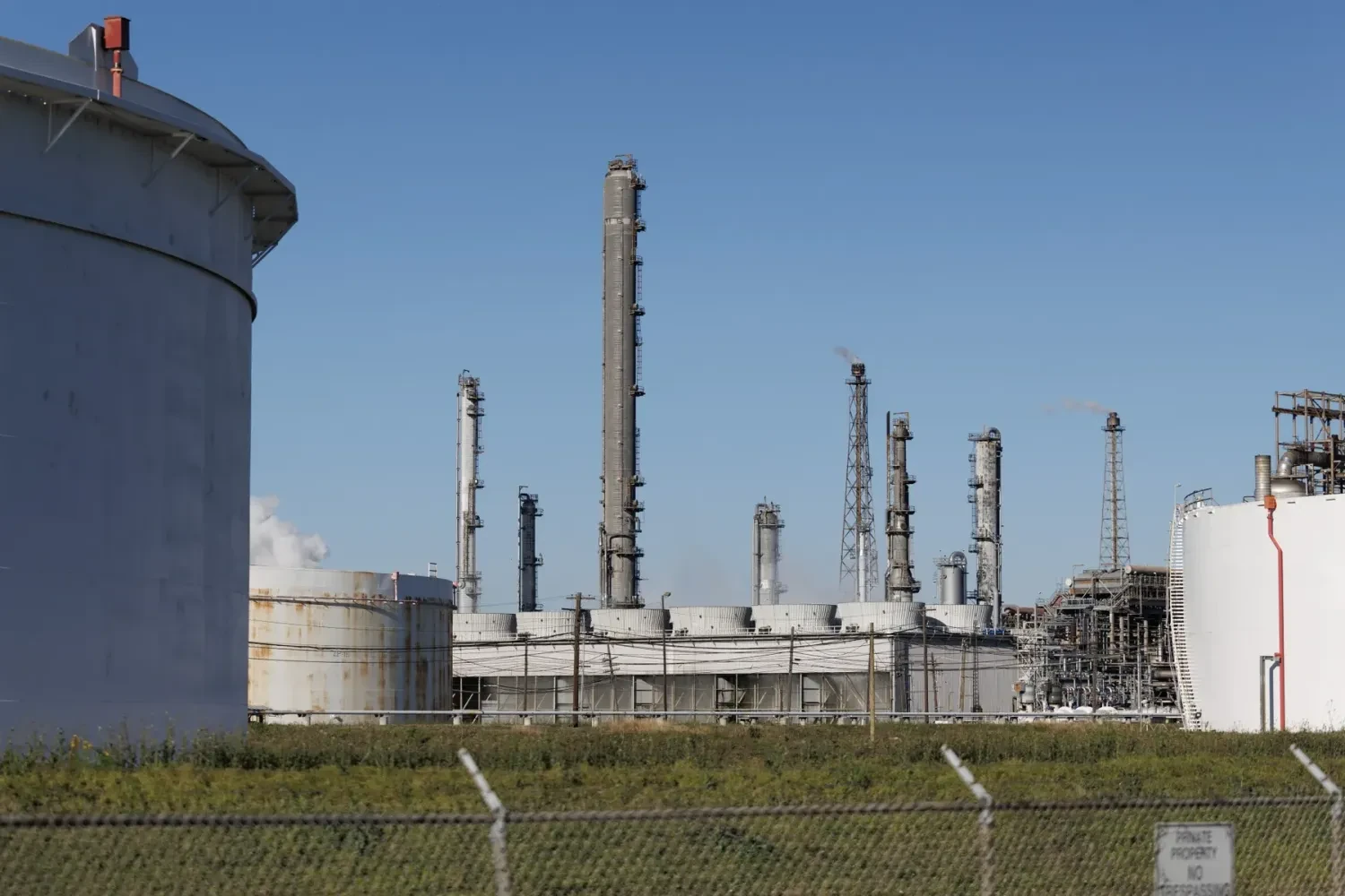 Відновлення видобутку нафти і газу після війни може тривати до двох років