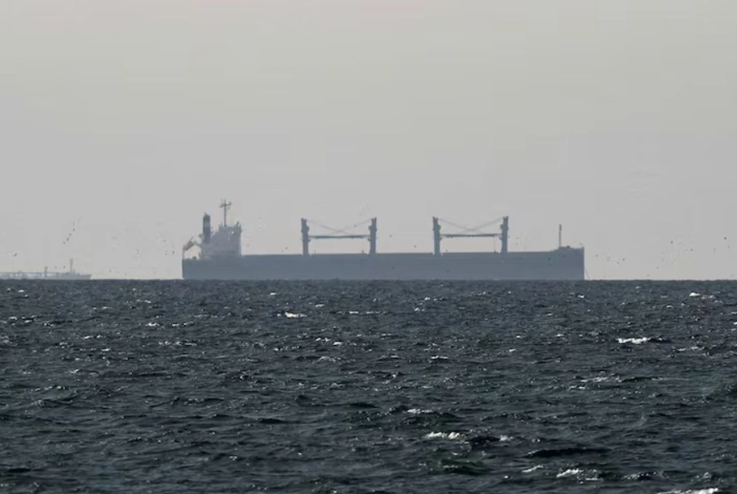 Ціни на нафту впали нижче 100 доларів через очікування угоди США та Ірану