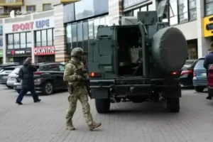 Чоловік, що влаштував