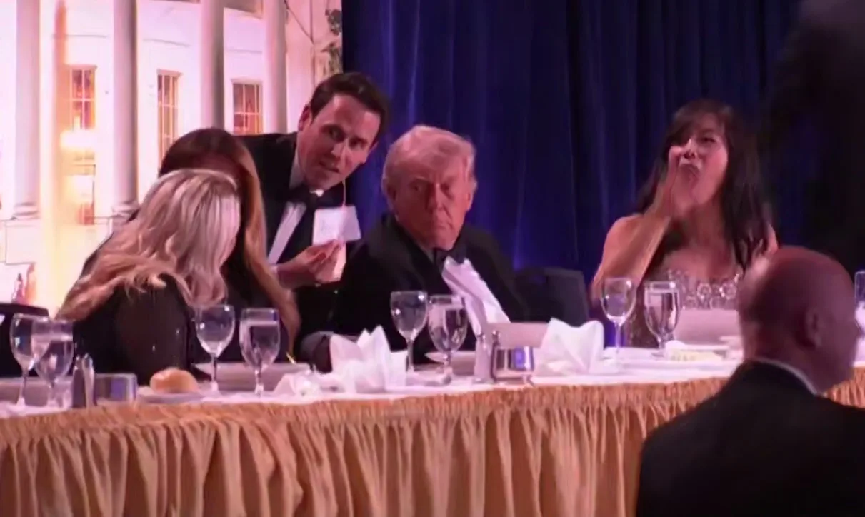 Трампа терміново евакуювали з вечері кореспондентів Білого дому через постріли