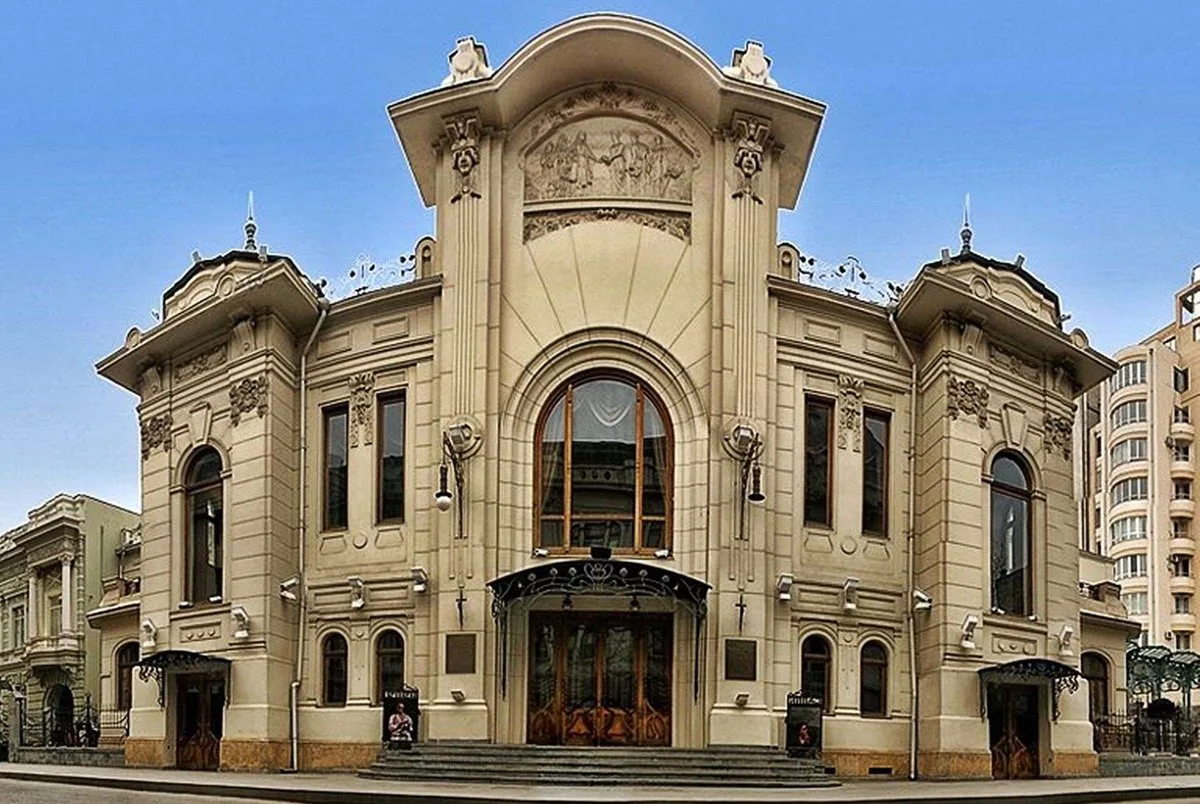 У провідному театрі Тбілісі почалися звільнення. Актори не виключають репресії та політичний підтекст