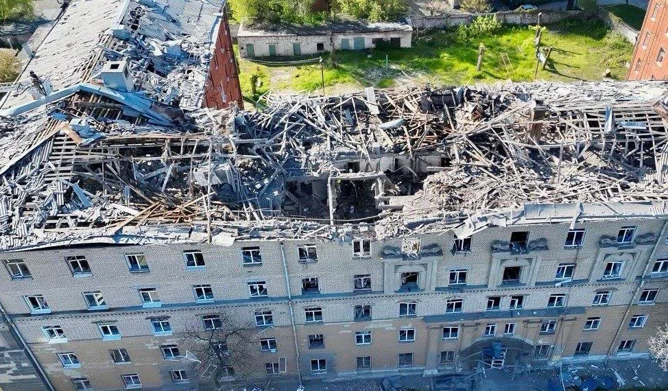Ракетна атака рф на Дніпро 3 травня - 11 людей постраждало, одна людина загинула