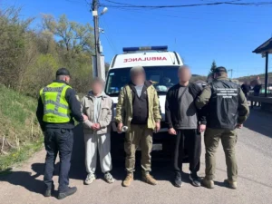 На Закарпатті викрили схему переправлення чоловіків за кордон під виглядом