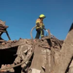 Ракетний удар рф по Дніпру 3 травня: з-під завалів деблокували тіло загиблого