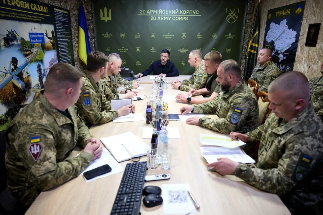 Посилення спроможностей для мідлстрайків: Зеленський зустрівся з воїнами, що входять до складу 20-го армійського корпусу