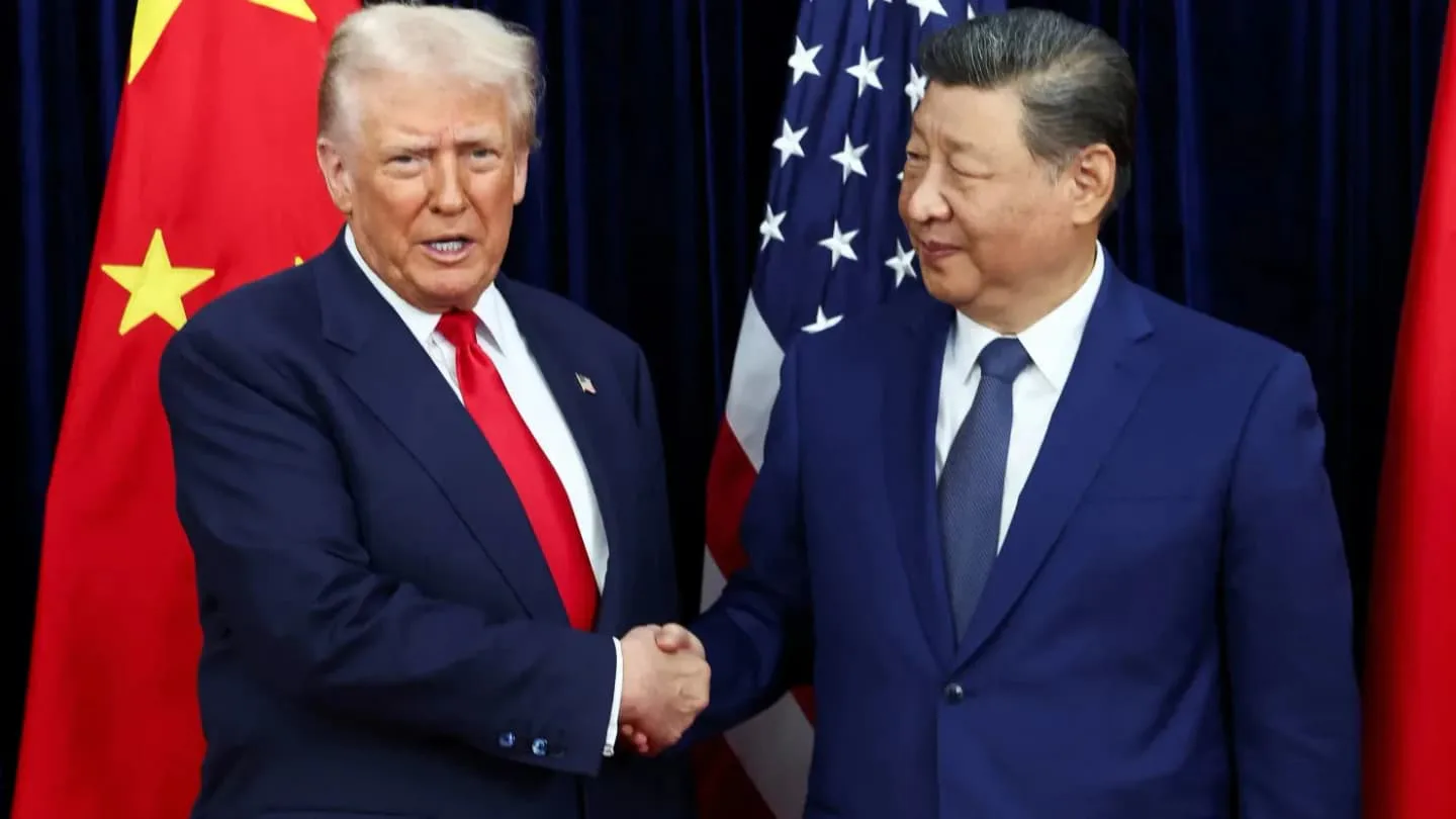 Лобстери, пекінська качка, лосось: чим пригощав Сі Трампа під час візиту в Китай