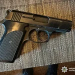 У Києві жінка вистрелила у чоловіка через зауваження про шум у дворі - поліція