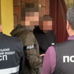 На Львівщині посадовець за 12 000 доларів обіцяв