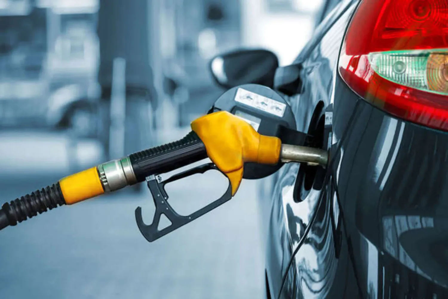 Газ по 48,90 грн, дизель зріс до 92,90 грн - що відбувається з цінами на пальне