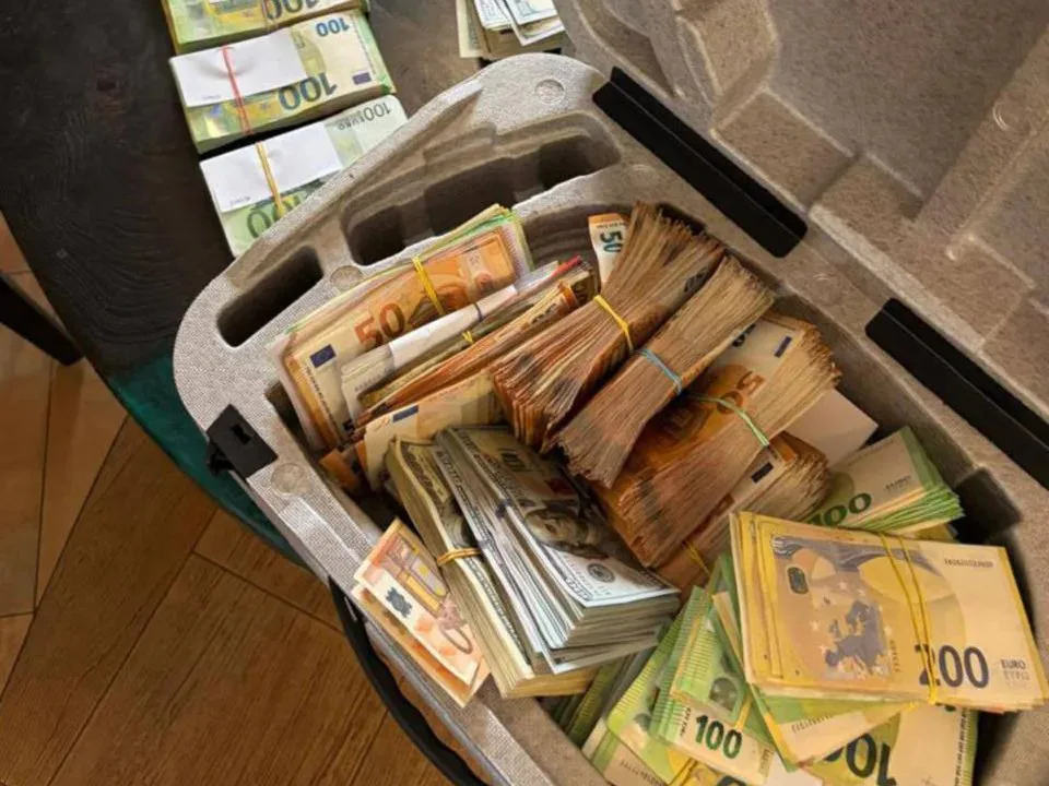 На Закарпатті розслідують масштабне ухилення від податків одним із найбільших центрів пластичної хірургії