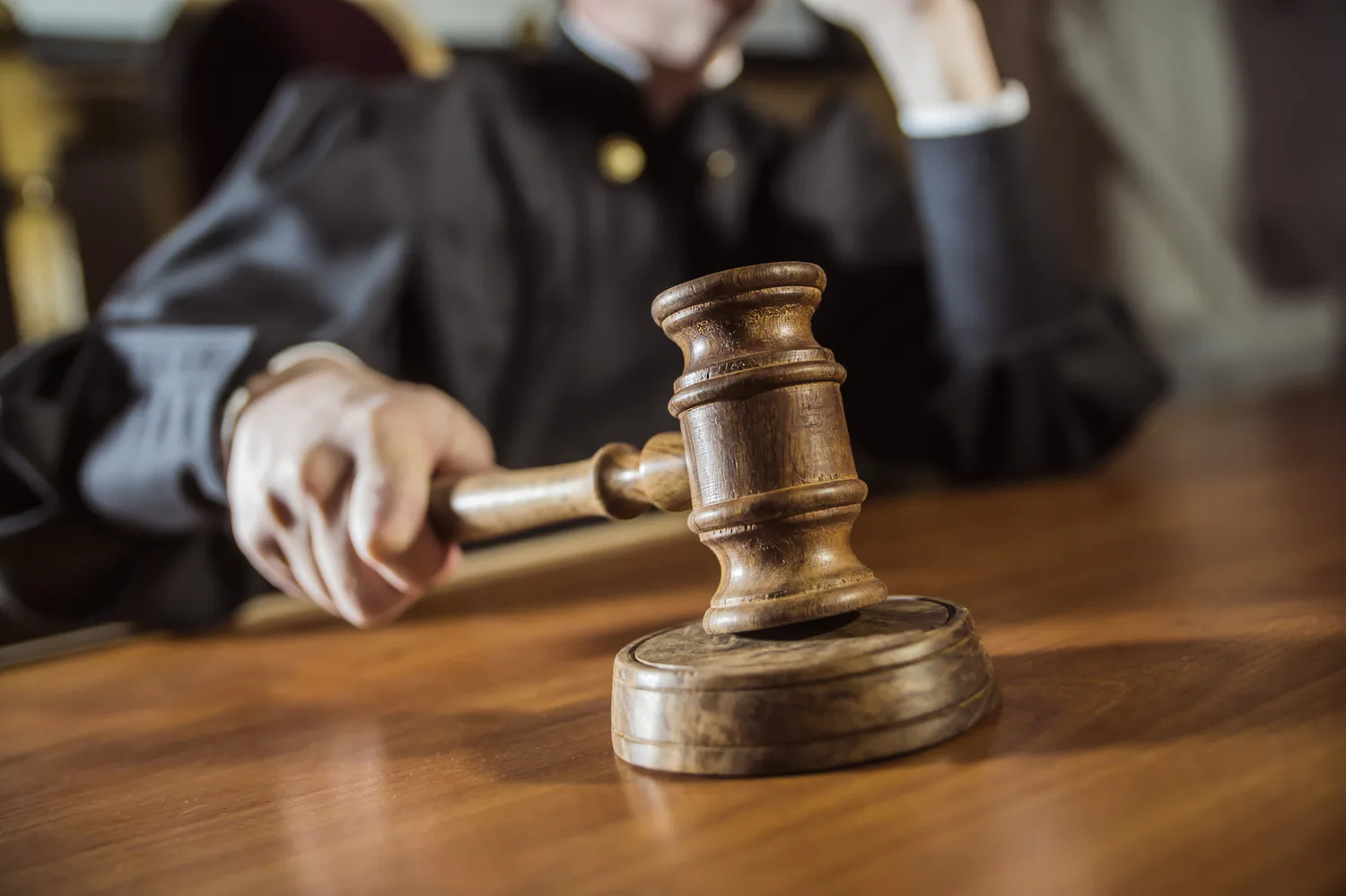 Цукерман знову подав судовий позов проти Зеленського, на цей раз суд відкрив провадження