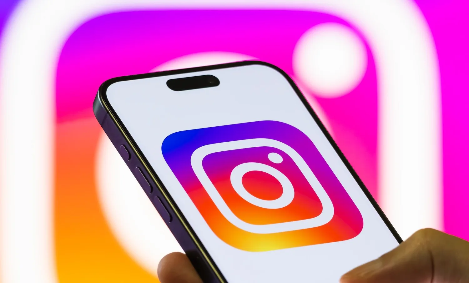 Instagram дозволив користувачам змінювати порядок публікацій у сітці профілю