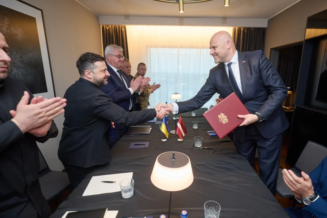 Зеленський і прем'єр Латвії підписали Drone Deal
