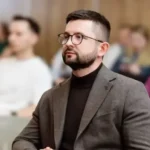 Манія величі чи спроба уникнути покарання? Що не так з лікарем Odrex, якого судять за медичну недбалість