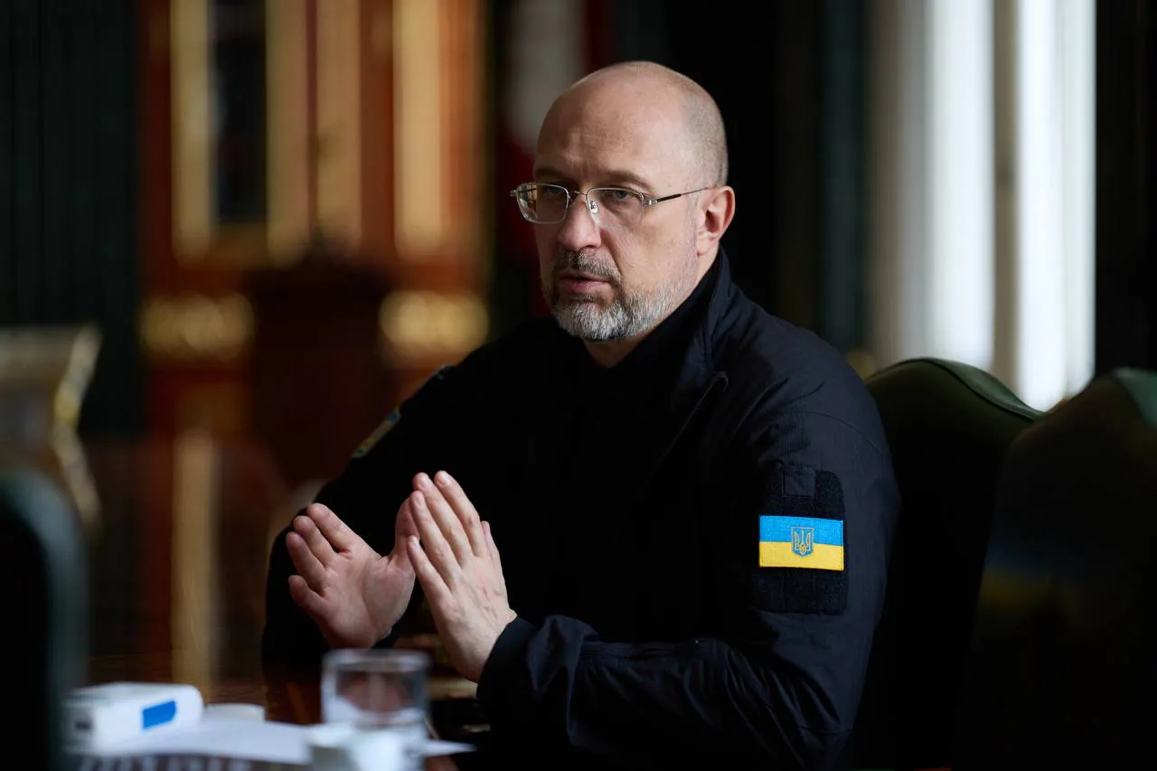Зеленський і Шмигаль обговорили посилення захисту енергетики і стійкості України