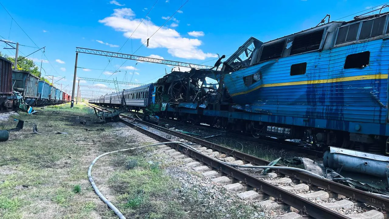 російський БПЛА атакував пасажирський поїзд Київ-Запоріжжя - постраждалих немає