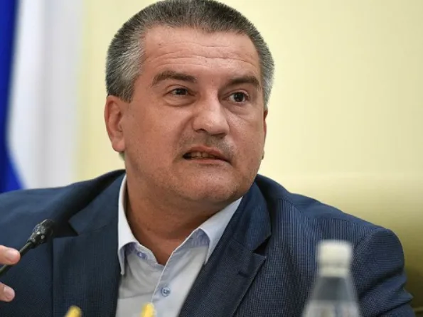 кремль планує прибрати гауляйтера Криму аксьонова, звинувативши його у кризі на півострові -